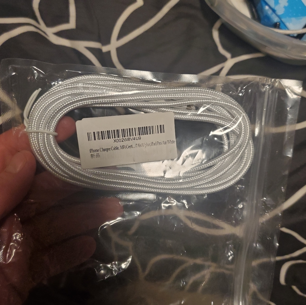 NWT iphone charger